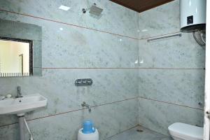 Ένα μπάνιο στο RK Comforts