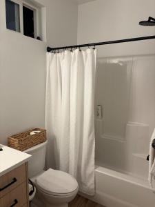 Gallery image of Cozy & Contemporary Stay in Eugene