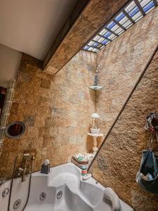 Koupelna v ubytování Arunda Luxury Boutique Hotel