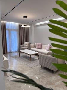 Foto dalla galleria di Roes Appartment 1 a Tirana