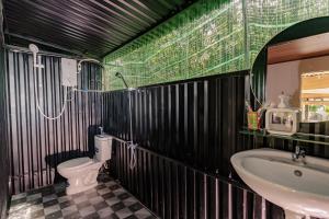 Koupelna v ubytování Suoi Da Homestay + 54 fotografií