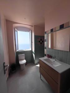 Ένα μπάνιο στο 55m2 de charme - Vue exceptionnelle églises & mer