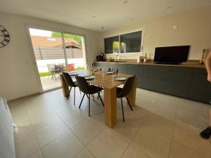Dapur atau dapur kecil di Le Mariloz - Vacances famille ski & montagne +9 gambar
