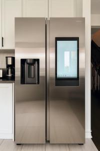 Ảnh trong thư viện ảnh của 2024 Built Elegant 3BR Kleinburg Vaughan Townhouse with Free Parking, WiFi, Full Kitchen, Laundry, Near Canada's Wonderland! Perfect for Family Travel, Group Trips & Work Stays! ở Vaughan +20 ảnh