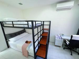 Krevet ili kreveti u jedinici u okviru objekta Segambut KL Taman Prima Impian W Fully Air-Con 51200 KL