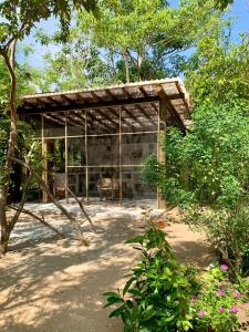 Κήπος έξω από το Domo Hermoso Eco Dome