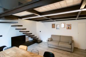 Posezení v ubytování Urban Home 29 - Modern Apartment - Molfetta