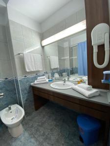 Et badeværelse på Palace Lake Mezotermale