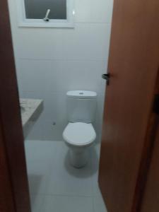 Koupelna v ubytování Casa a 500m da praia