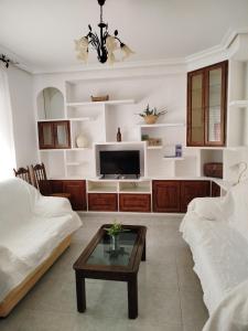 Μια τηλεόραση ή/και κέντρο ψυχαγωγίας στο Casa de Tina y Cora