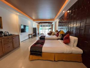 Gallery image of No6 Double Suite, Rainbow Arokaya Welness Resort in Ban Hua Sai