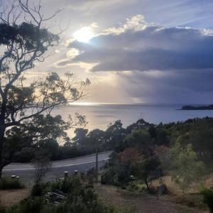 Gallery image of The Lookout House at Pirates Bay in Eaglehawk Neck