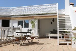 Μπαλκόνι ή βεράντα στο RIAD DAR ASSALAMA Terrasse Vue Mer