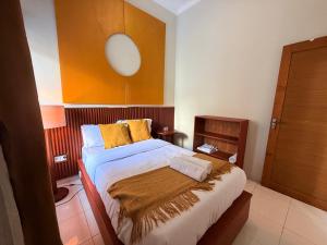 Ένα ή περισσότερα κρεβάτια σε δωμάτιο στο eHouse +23 φωτογραφίες