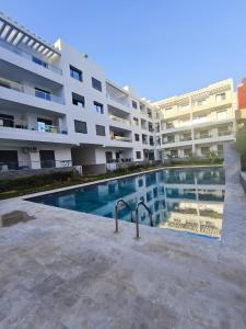 Πισίνα στο ή κοντά στο Lieu tranquille avec piscine