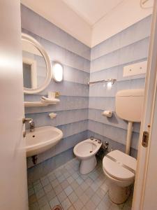 Kylpyhuone majoituspaikassa Hotel Umberto 38 kuvaa lisää