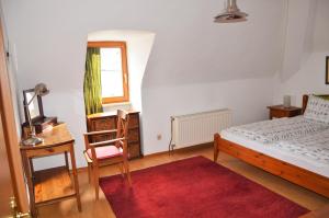 Łóżko lub łóżka w pokoju w obiekcie City Apartment Vasiri