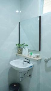 Ванная комната в Augusta Hotel & Glamping Sukabumi