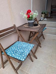 Imagen de la galería de Apartmani Paulino, en Herceg-Novi