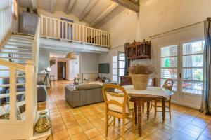 Χώρος καθιστικού στο L'évaroma