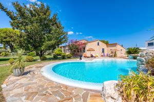 Πισίνα στο ή κοντά στο L'évaroma