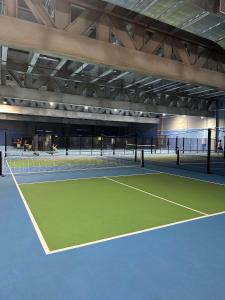 an overhead view of a tennis court at Langit dan Lantai #168ParkSelayangMall #HospitalSelayang #UitmSelayang in Kampong Jawa Tengah