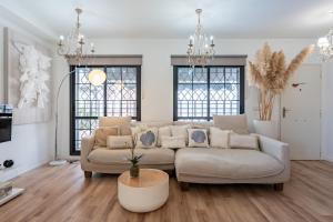 Χώρος καθιστικού στο MalagaSuite Private Oasis House