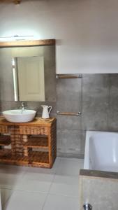 Ένα μπάνιο στο Quinta dos Milagres Chafariz 38