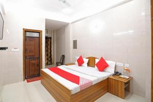 Gallery image of Hotel O Shree Raghuvar Dham in Vrindāvan