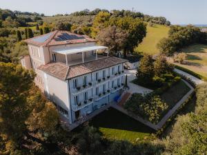 Το κτήριο όπου στεγάζεται  το ξενοδοχείο