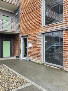 Το κτήριο όπου στεγάζεται  το διαμέρισμα +4 φωτογραφίες