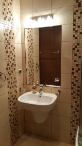 Kúpeľňa v ubytovaní Apartament Stary Kazimierz - Apartamenty Pod Aniołem + 37 fotografií