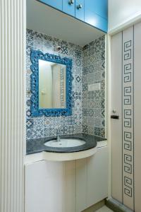 Koupelna v ubytování Chennai Pods Womens Hostel