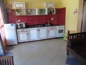 Η κουζίνα ή μικρή κουζίνα στο Makwetu Villas