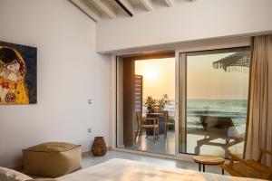 Imagen de la galería de Acharavi Beach Hotel, en Acharavi