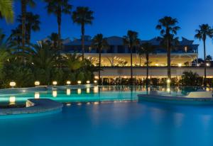 Bazén v ubytování Savoy Hotel & Spa - Preferred Hotels & Resorts nebo v jeho okolí