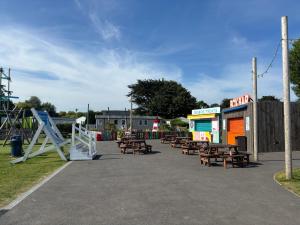 Gallery image of Epsom caravan Weymouth bay in Preston +14 photos