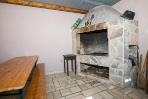 TV a/nebo společenská místnost v ubytování Apartment Kristina