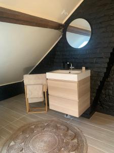 - photo 5