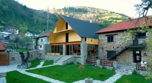 Galería fotográfica de Foleja e Shqiponjave en Tetovo 7 fotos más