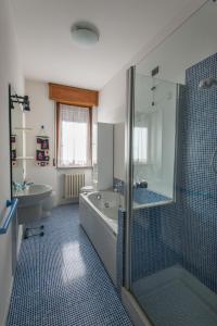 Phòng tắm tại B&B Casa vacanza La Vela +21 ảnh