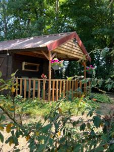 Κήπος έξω από το Mon chalet dans le Perche
