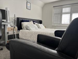 Gallery image of Kingzvilla Apartments in Laindon +95 photos