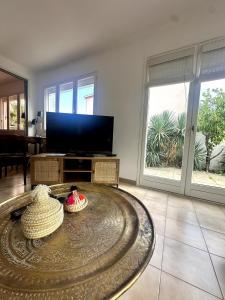 Μια τηλεόραση ή/και κέντρο ψυχαγωγίας στο Canétoise Hacienda