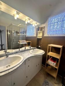 Ένα μπάνιο στο Canétoise Hacienda