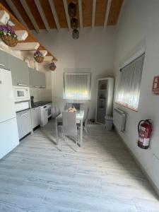 Η κουζίνα ή μικρή κουζίνα στο El arca de campoo +10 φωτογραφίες