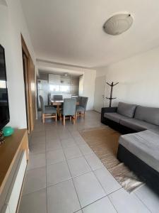 Khu vực ghế ngồi tại Hermoso departamento en Mendoza