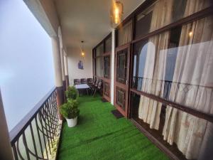 Photo de la galerie de l'établissement RB Cottage at mall road mussoorie, à Mussoorie 17 autres photos