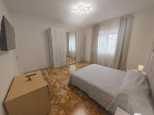 Μια τηλεόραση ή/και κέντρο ψυχαγωγίας στο Villa Oreste