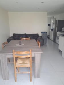 Η κουζίνα ή μικρή κουζίνα στο Appartement 1 chambre +3 φωτογραφίες